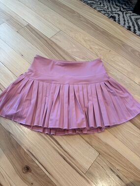GoldHinge pleated pink skirt! NWT!